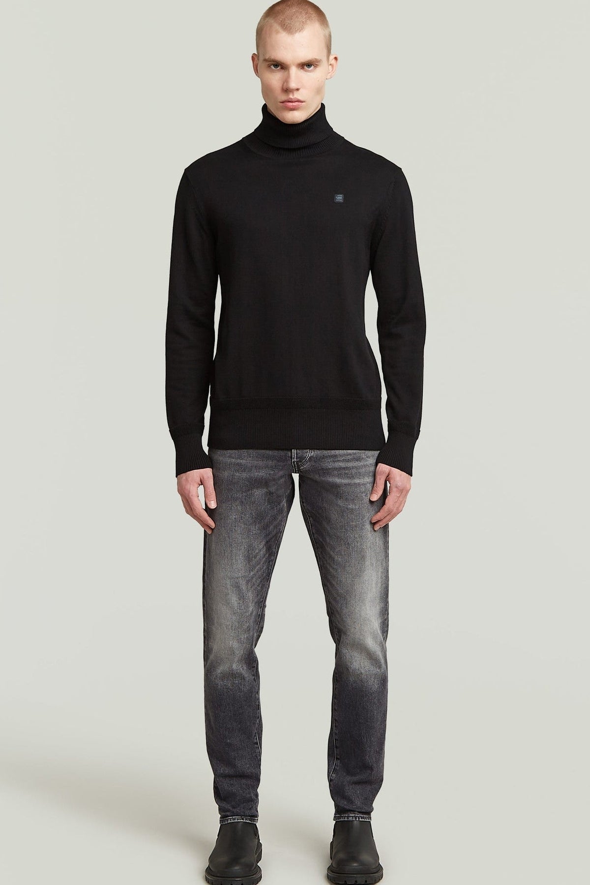 3301 Regular Tapered