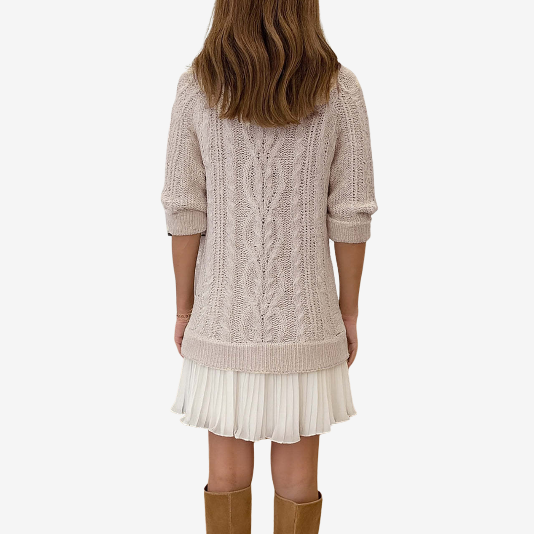 Freya | Damen Mini-Strickkleid mit plissiertem Saum und lässiger Passform