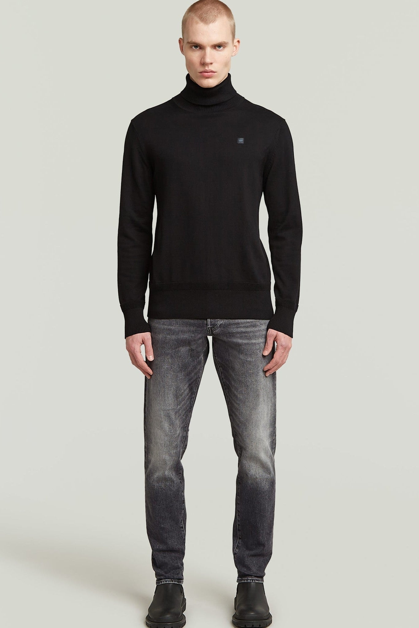 3301 Regular Tapered