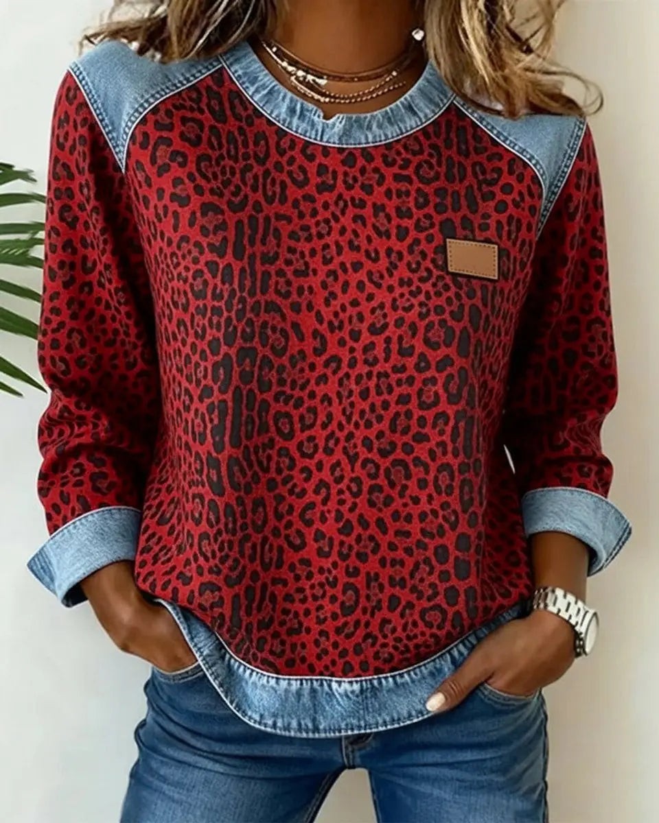 Willa | Damen Pullover mit Leopardenmuster und Denim-Patchwork im entspannten Schnitt