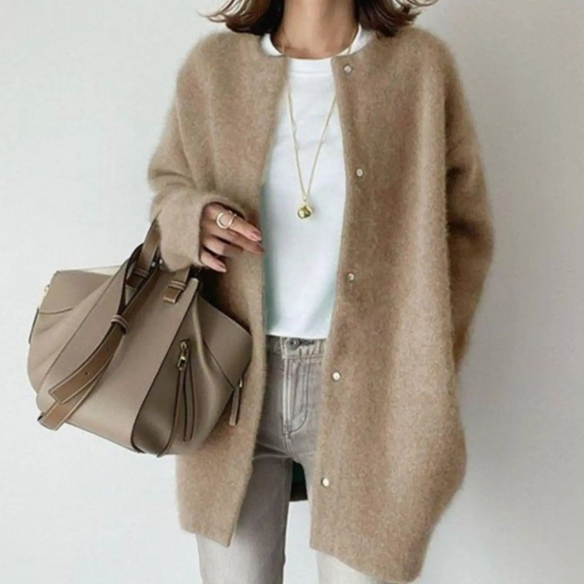 Marlowe | Damen Oversized Rundhals Knopf-Cardigan