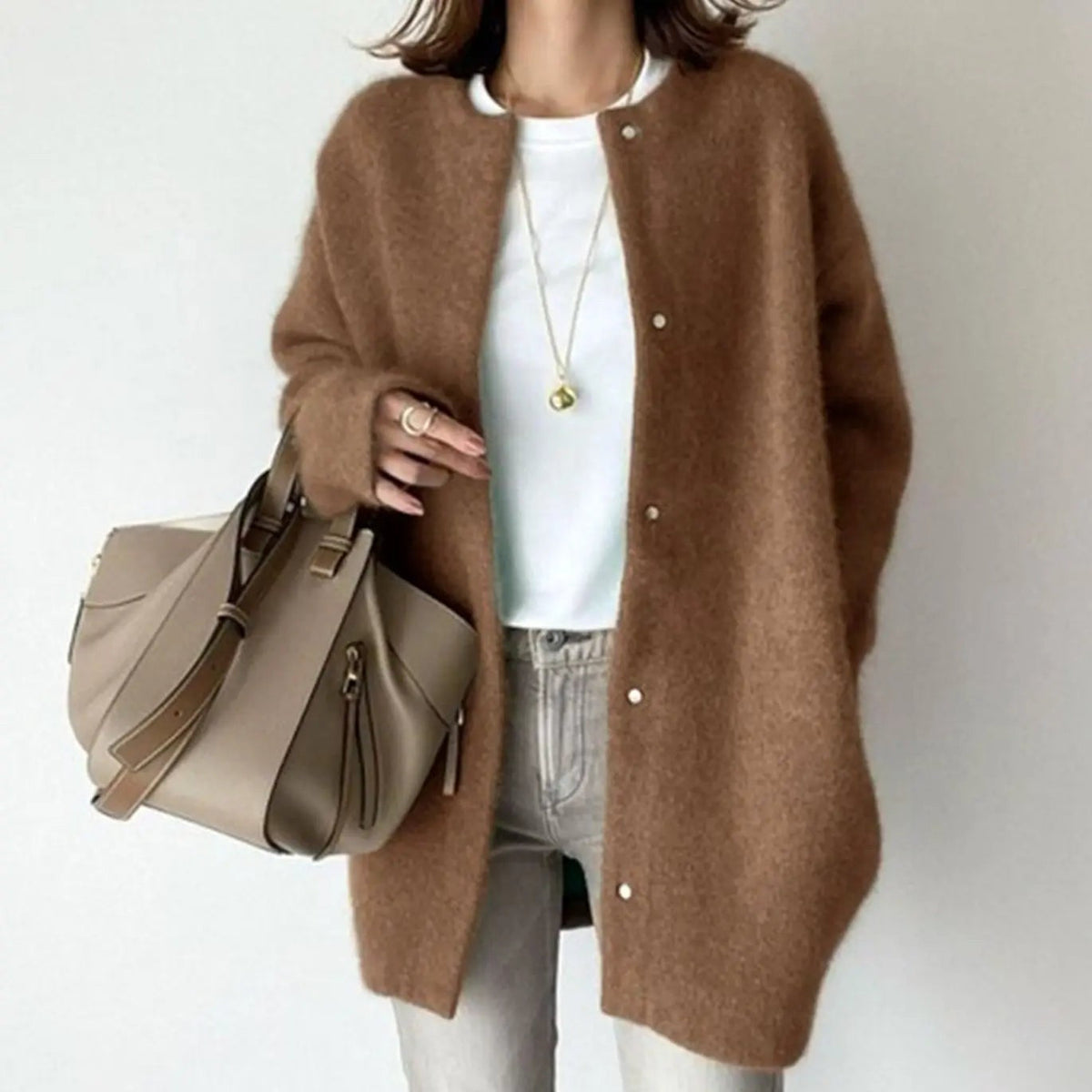 Marlowe | Damen Oversized Rundhals Knopf-Cardigan