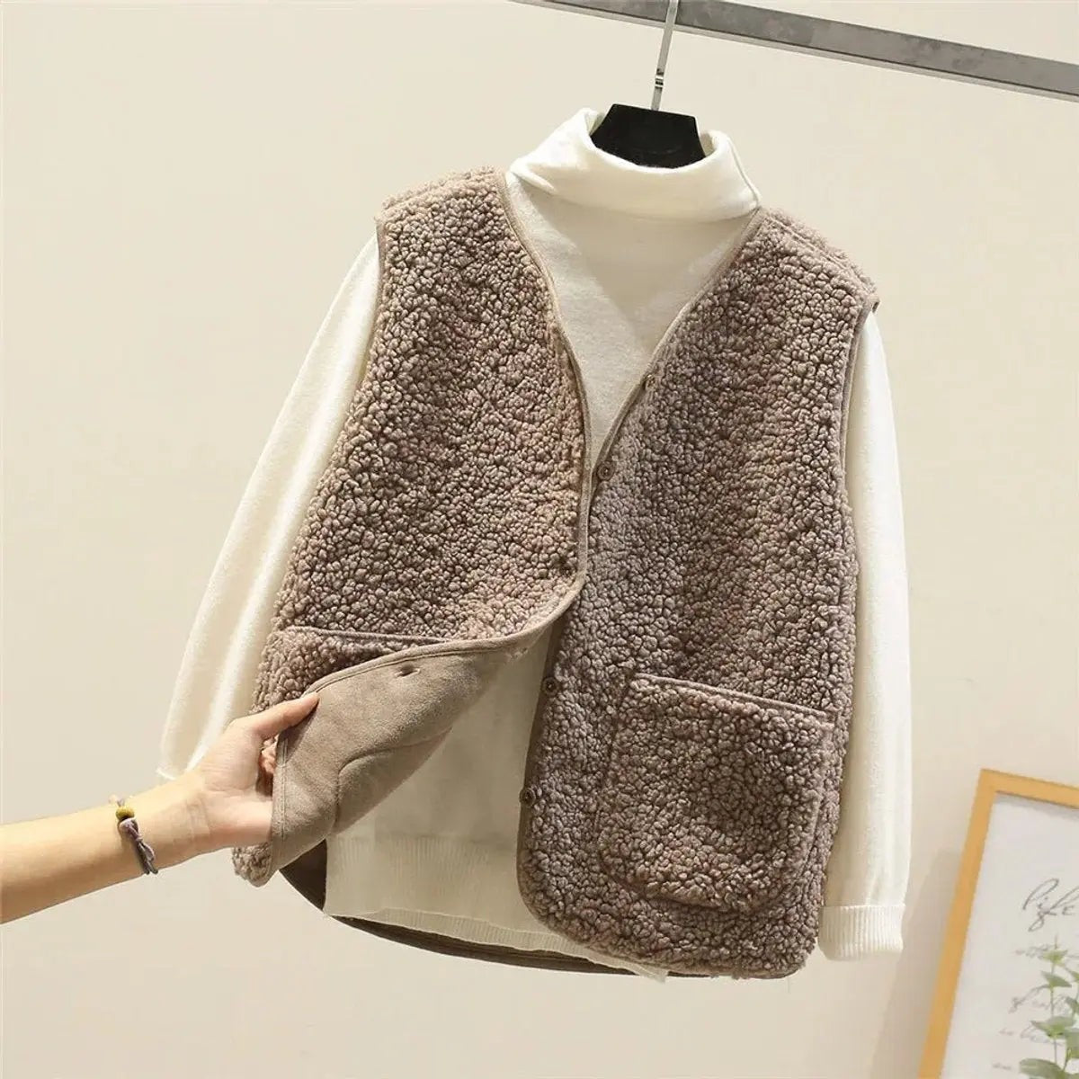 Phoebe | Damen Relaxed-Fit Button-Up Sherpa Gilet