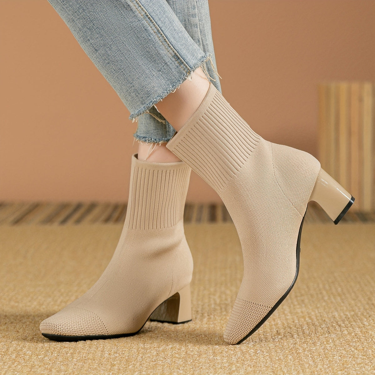 Wren | Damen Stretch-Fit Ripp-Bündchen Quadrat-Zehen Block-Absatz Stiefeletten