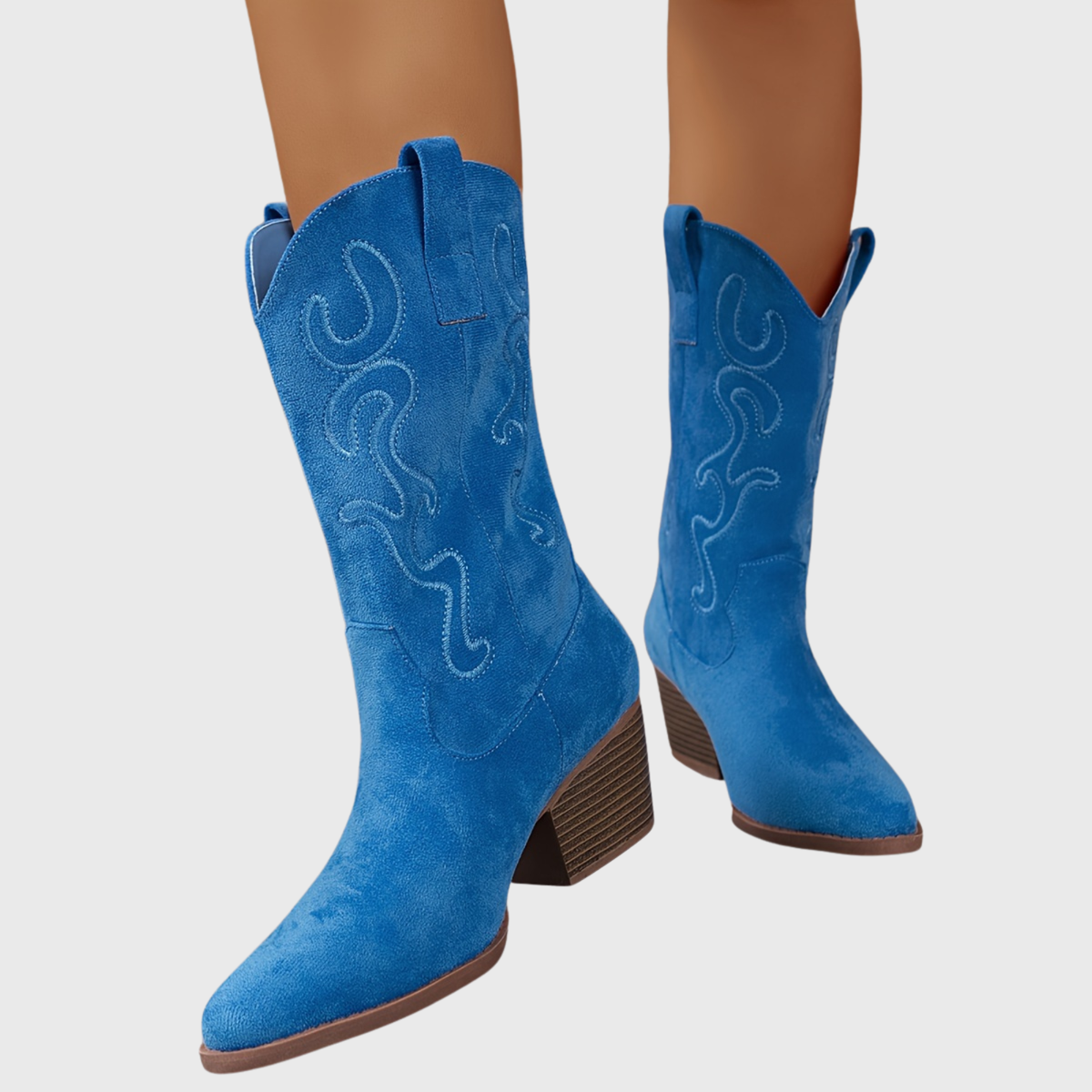 Sierra | Damen Cowboy-Stiefel mit breitem Schaft, bestickt, spitz und Blockabsatz