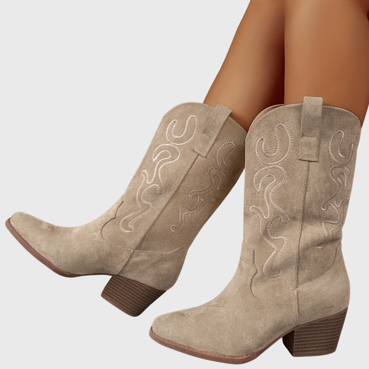 Sierra | Damen Cowboy-Stiefel mit breitem Schaft, bestickt, spitz und Blockabsatz